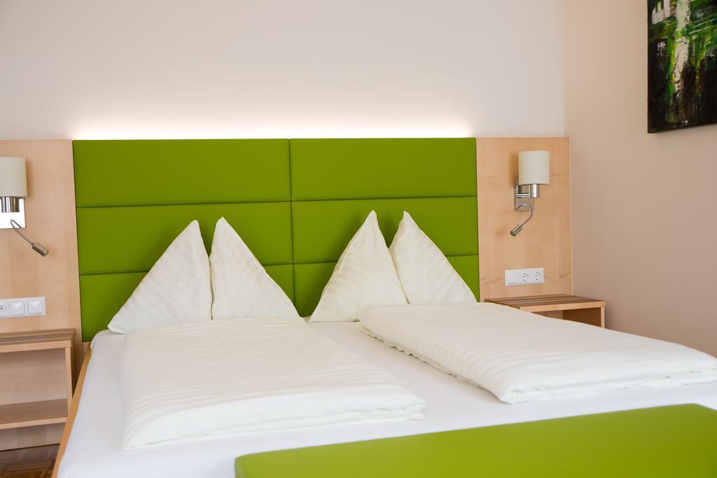 Hotel Restaurant Thadeushof Techelsberg المظهر الخارجي الصورة
